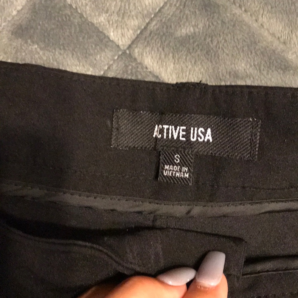 Shorts - Picture 3 of 4